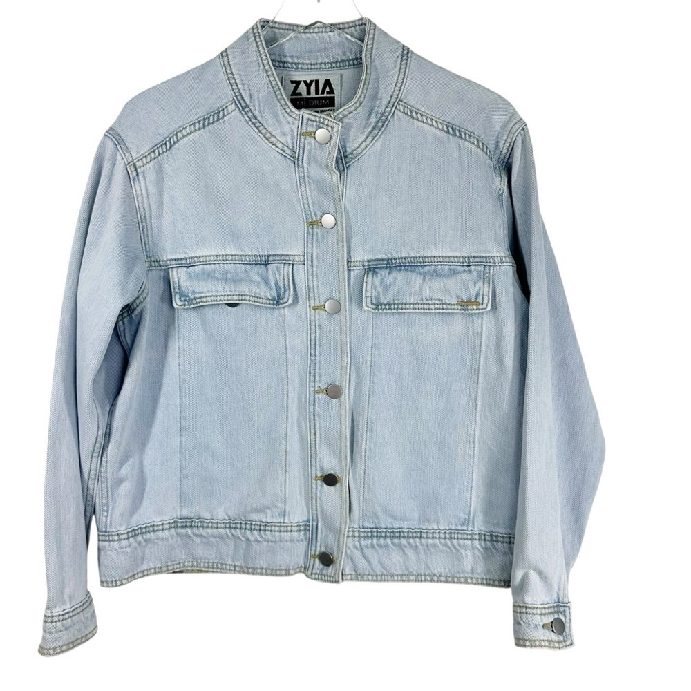 ZYIA Light-wash Denim Boxy Snap Down Jacket Medium